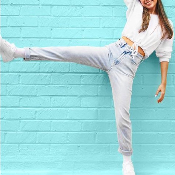 Hollister Vintage Stretch Ultra High-rise Mom Jeans Sz 0R - Picture 4 of 12